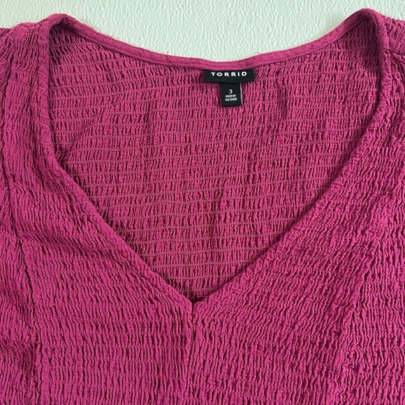 Torrid Women's Babydoll Crinkle Gauze Smocked Top In Beaujolais Size 3X - Picture 9 of 12